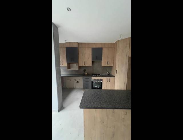 3 BEDROOM APARTMENT FOR SALE IN RUSTENBURG CENTRAL